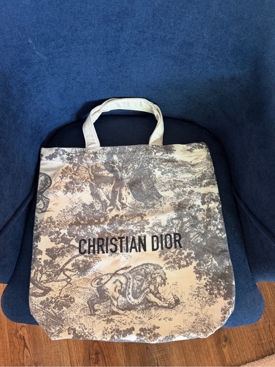 Dior Handbags - Dior tote bag